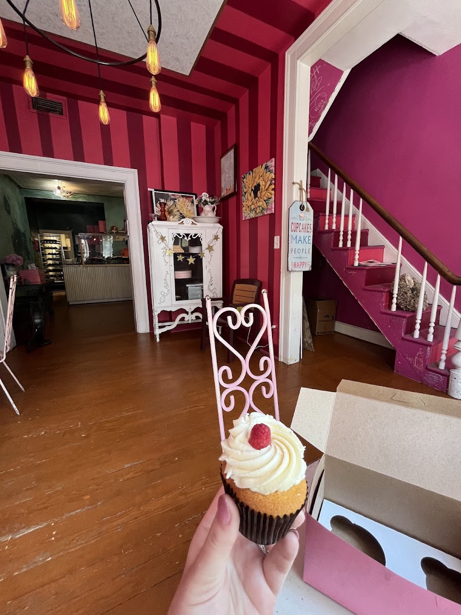 Lavender Moon Cupcakery